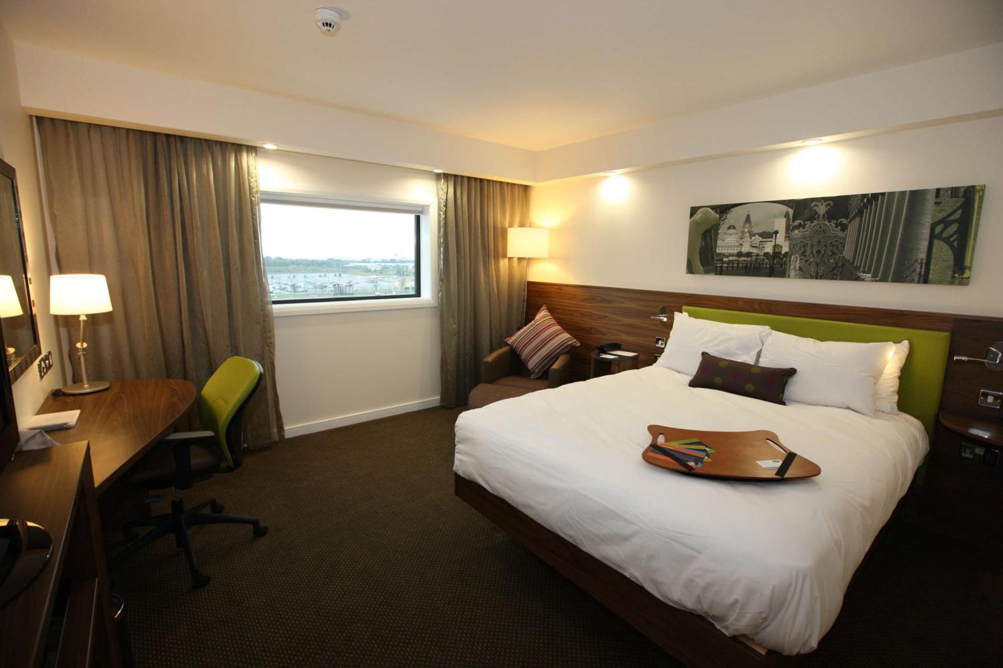 Hampton By Hilton Liverpool John Lennon Airport Hotel Speke Exterior photo